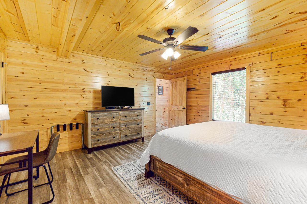 Knotty Escape Βίλα Gatlinburg Εξωτερικό φωτογραφία