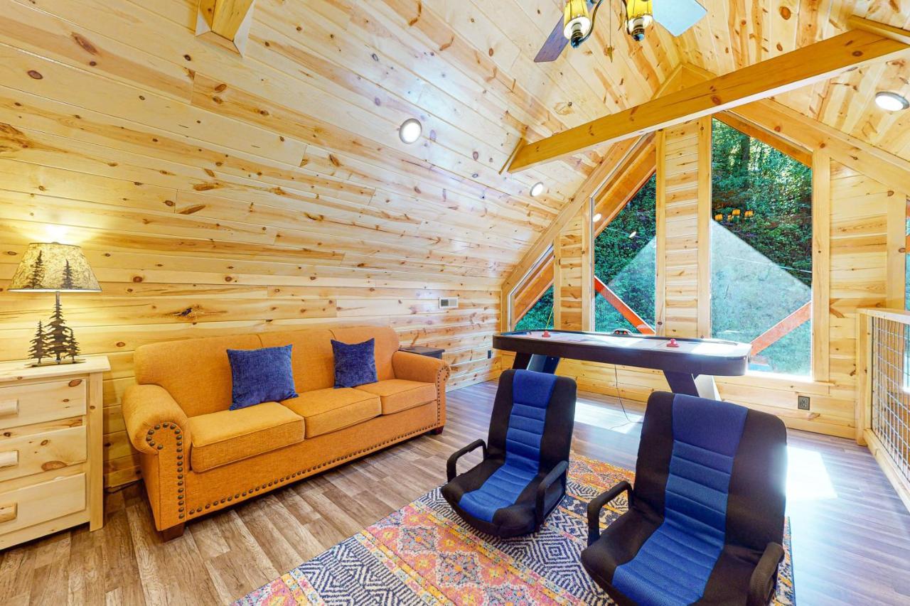 Knotty Escape Βίλα Gatlinburg Εξωτερικό φωτογραφία